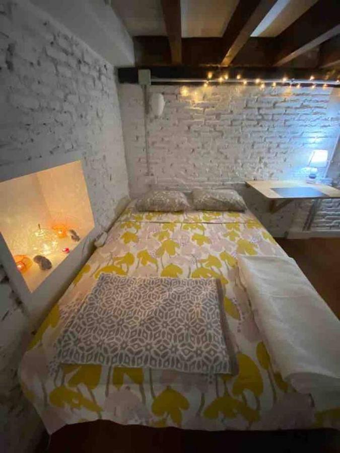 Airbhouse Private Rooms & Apartments Sevilla Eksteriør billede