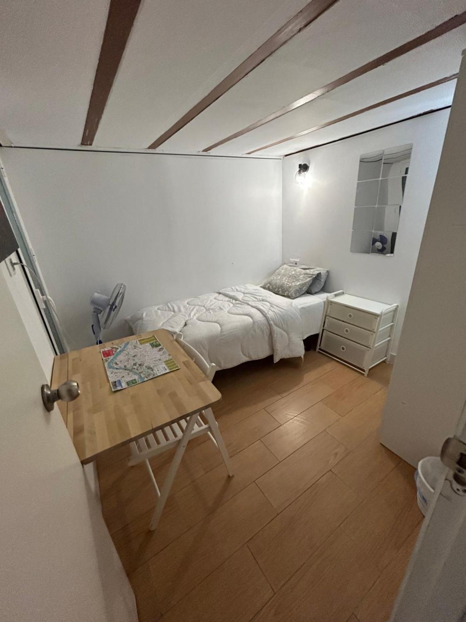 Airbhouse Private Rooms & Apartments Sevilla Eksteriør billede
